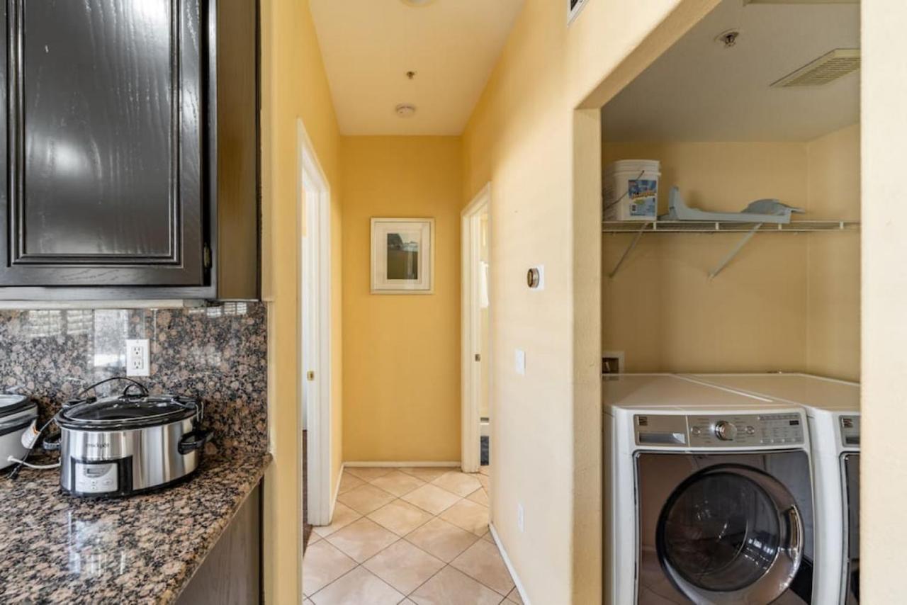 Family-Friendly 4Br Home - Spacious - Great Location Фонтана Экстерьер фото